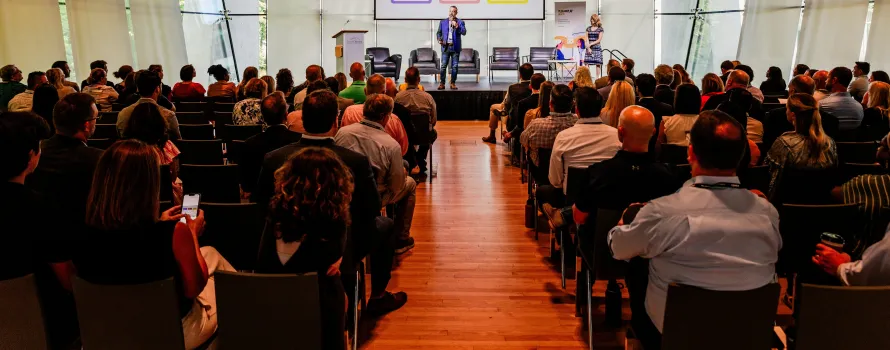 Phoenix Live Leadership Seminars Experience #19